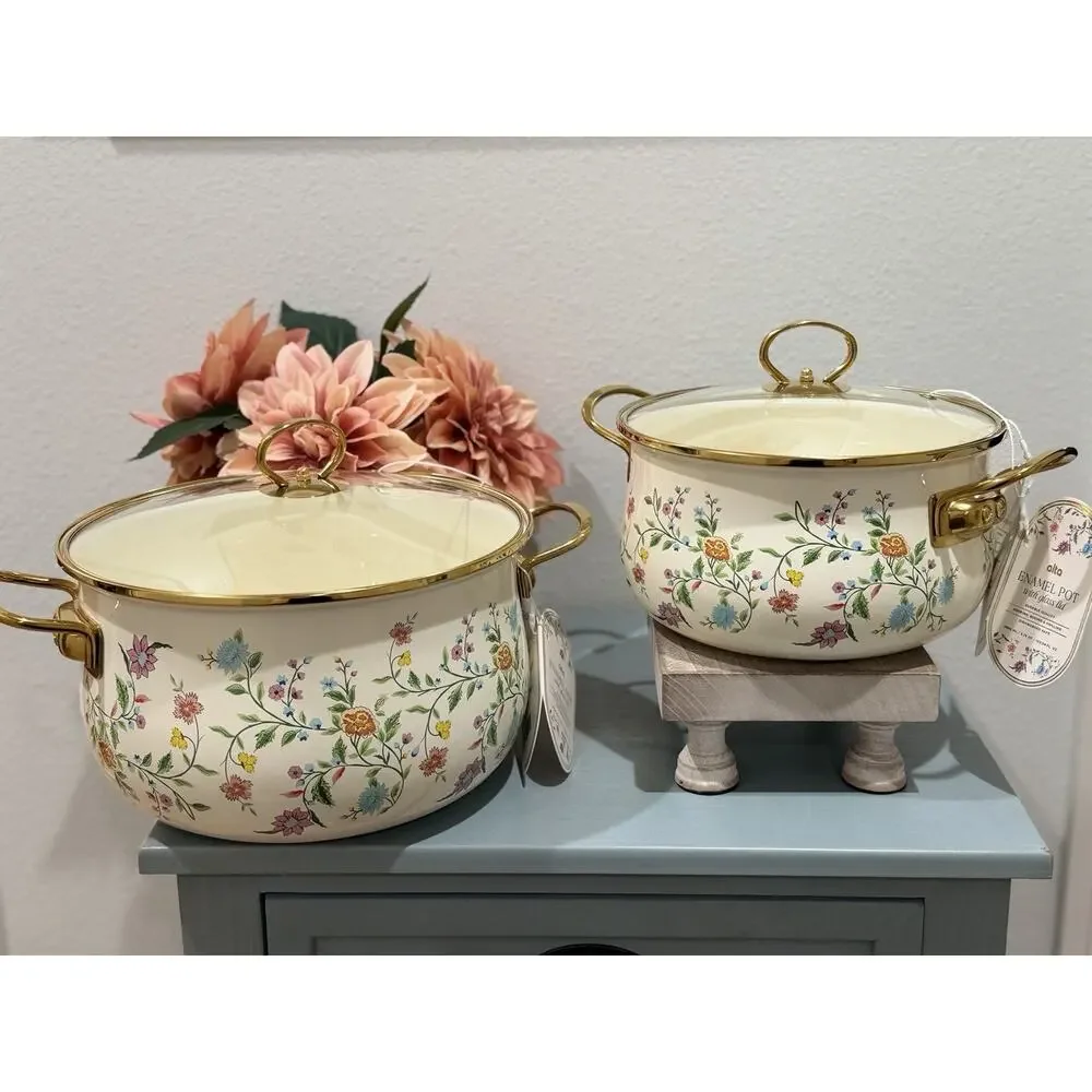 Alta Wildflower Patterned Enamel Pot w/glass lid and golden handle 6.55 Qt